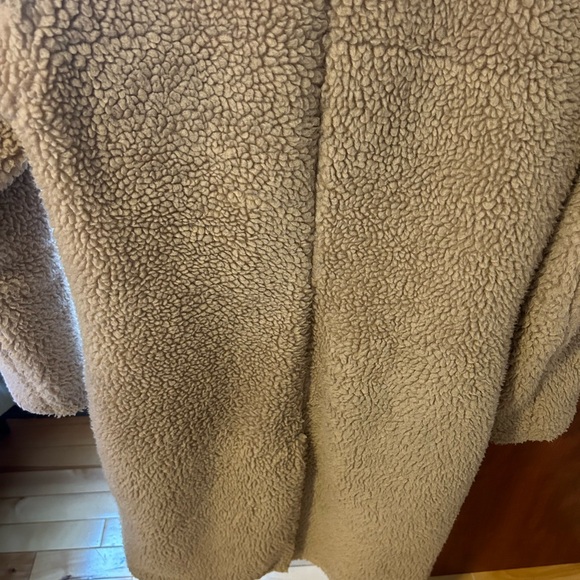 Abercrombie Teddy Coat - Picture 9 of 12